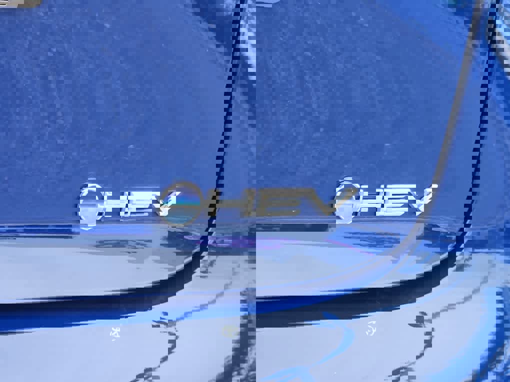 Used 2023 Toyota Prius LE image 21