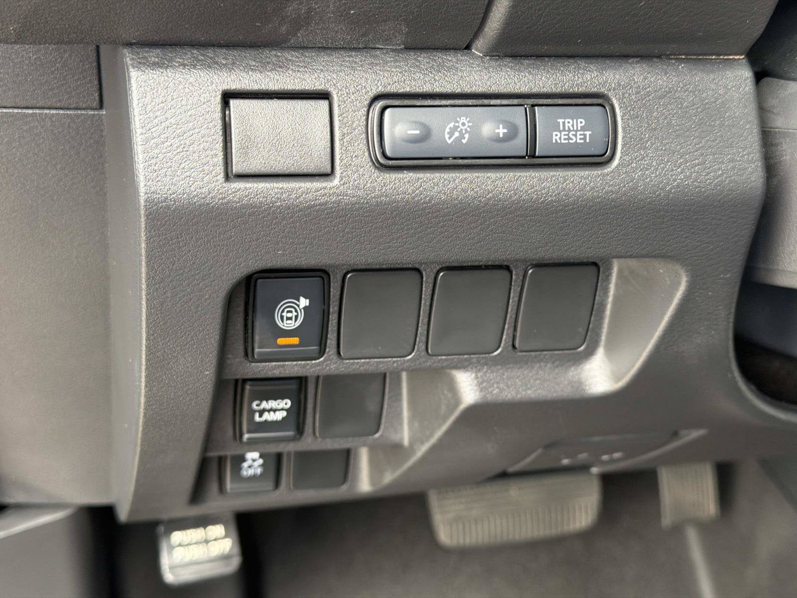 Used 2025 Nissan Frontier SV RWD image 12