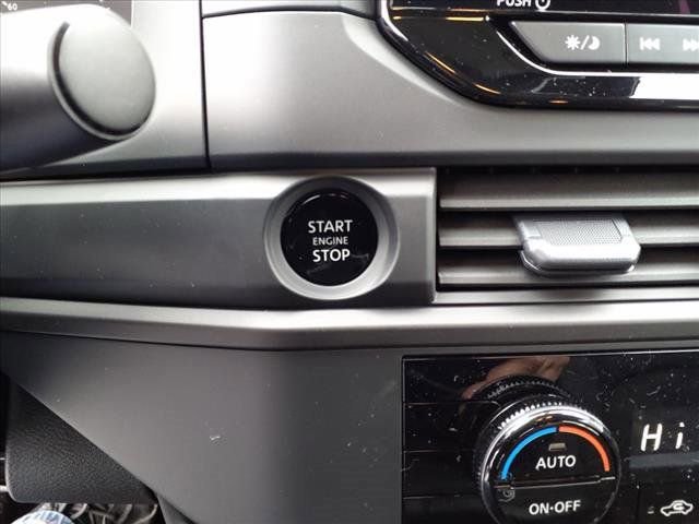 New 2025 Nissan Pathfinder S image 14