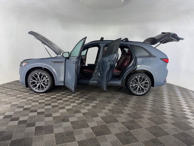 Certified 2025 MAZDA CX-70 3.3 Turbo S w/ Premium Package image 13