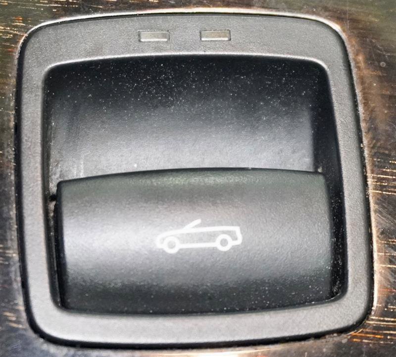 Used 2012 BMW 650i xDrive Convertible image 39