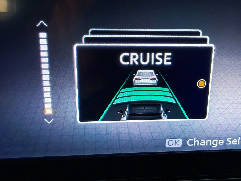 Certified 2023 Nissan Ariya FWD image 29