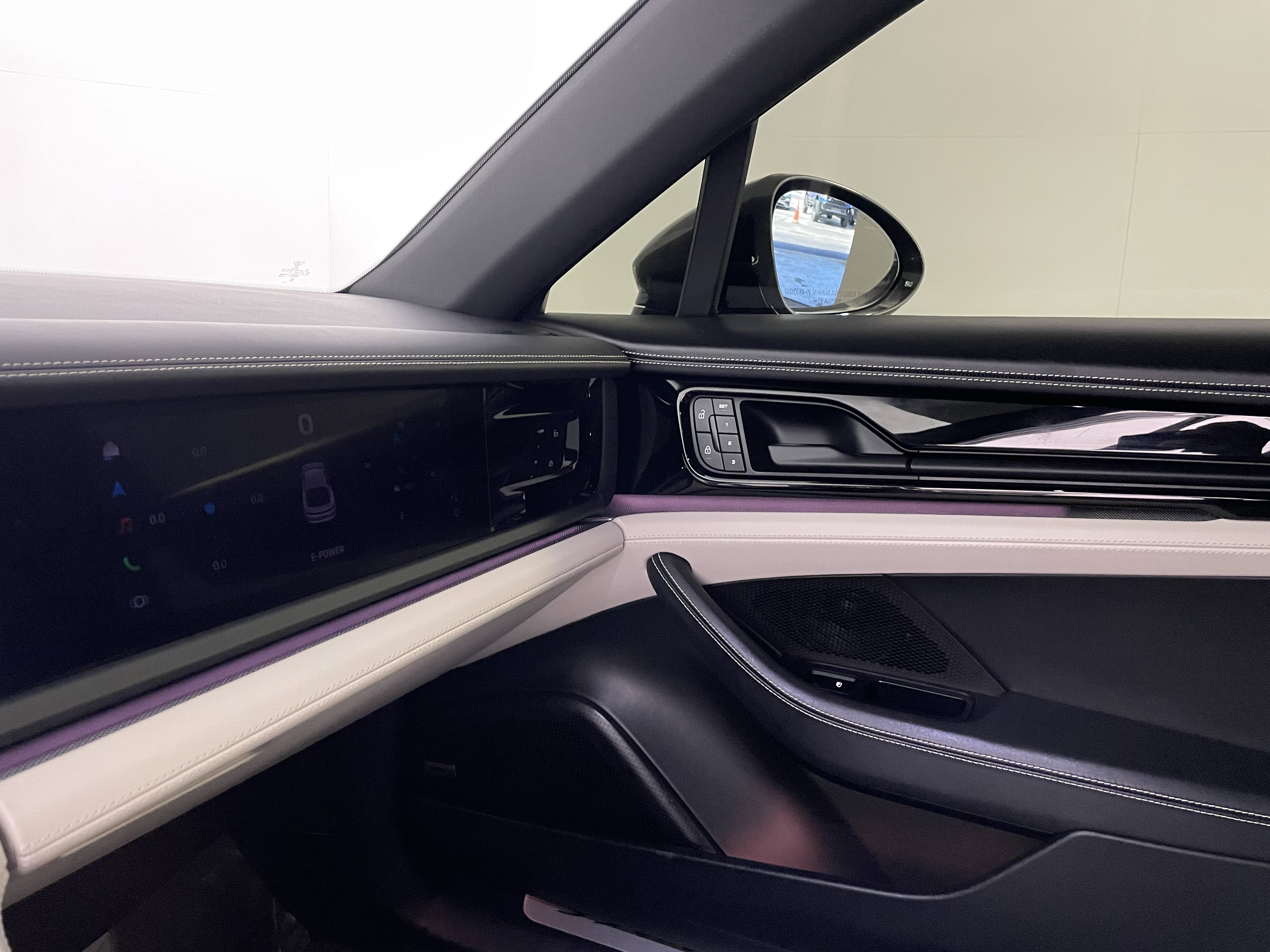 Certified 2025 Porsche Panamera 4S image 14