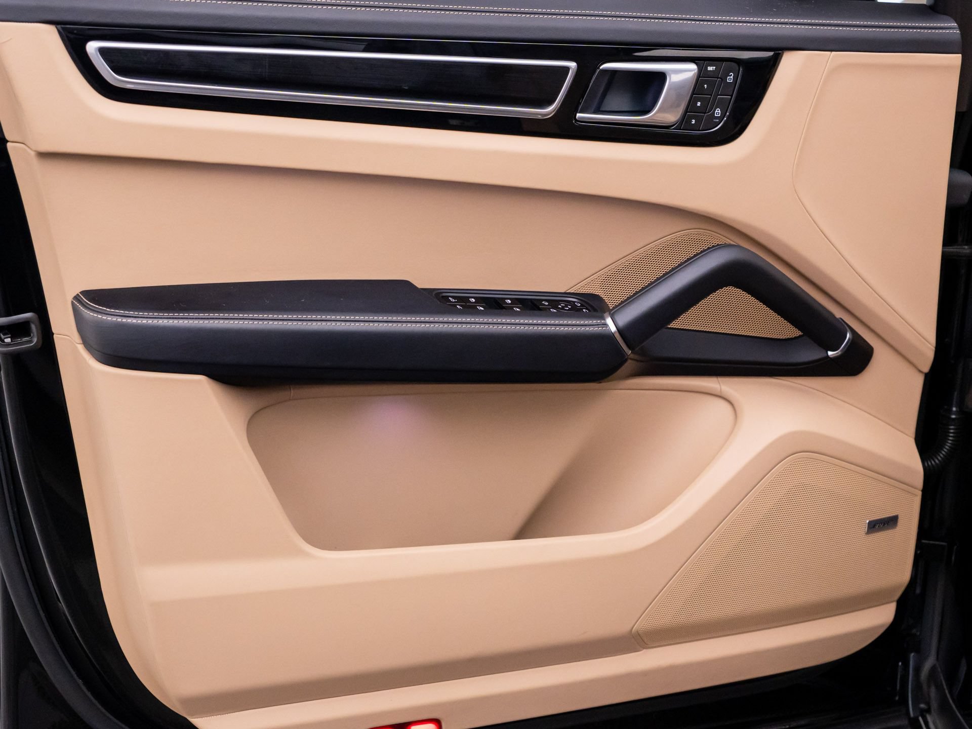 Certified 2023 Porsche Cayenne GTS AWD/4WD image 14