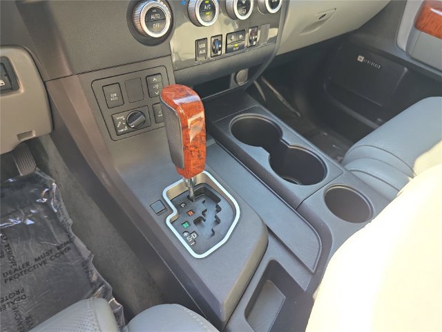 Used 2018 Toyota Sequoia Platinum RWD image 27