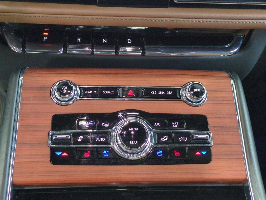 Certified 2023 Lincoln Aviator Reserve w/ Equipment Group 201A image 23