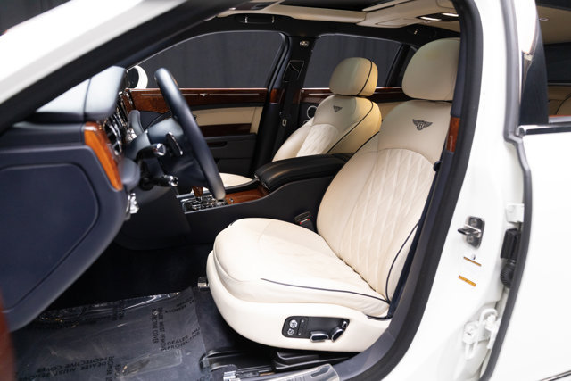 Used 2017 Bentley Mulsanne RWD image 53