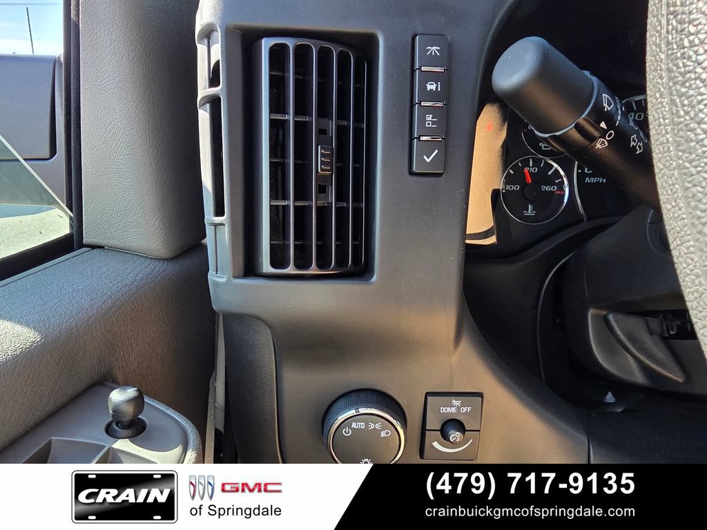 Used 2024 Chevrolet Express 3500 w/ Driver Convenience Package RWD image 13