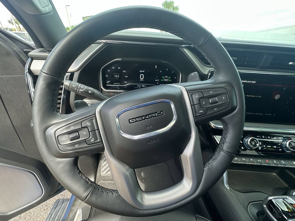 Used 2024 GMC Sierra 1500 Denali w/ Denali Reserve Package AWD/4WD image 22