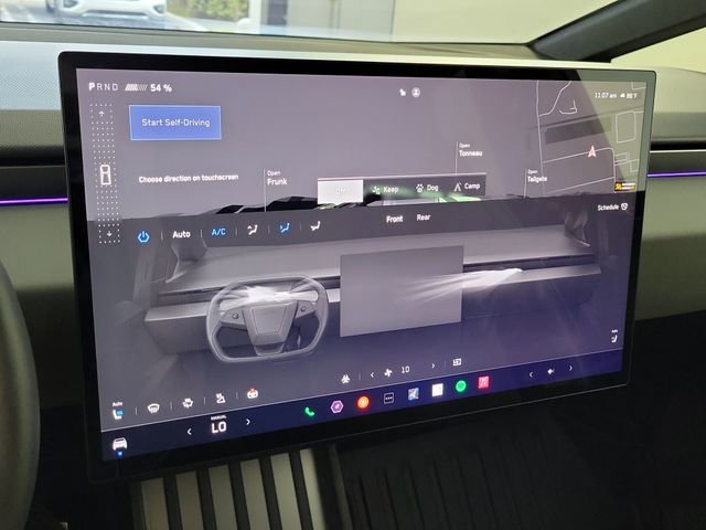 Used 2024 Tesla Cybertruck AWD Crew Cab image 31