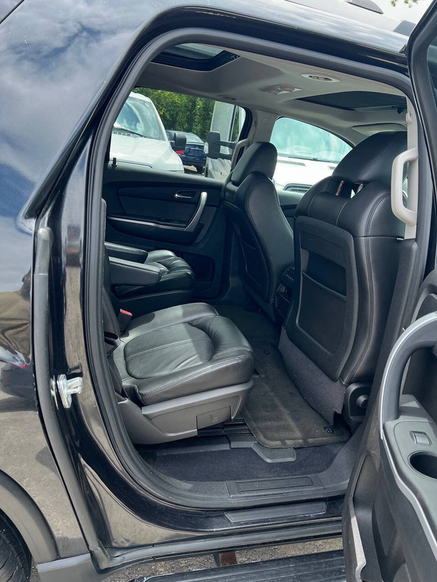 Used 2012 GMC Acadia SLT w/ LPO, 'HIT The Road' Package AWD/4WD image 13