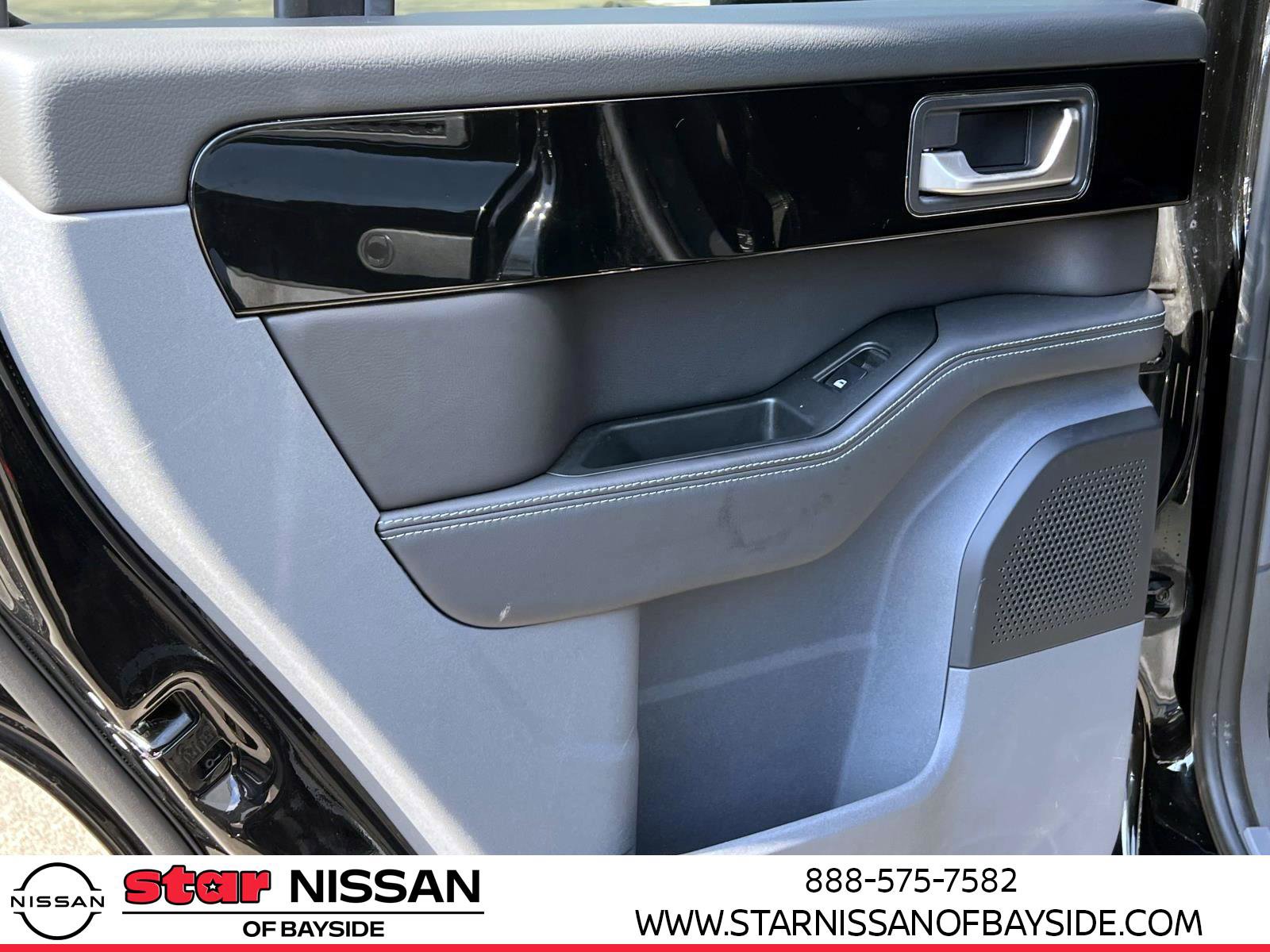 Used 2024 INEOS Grenadier image 9