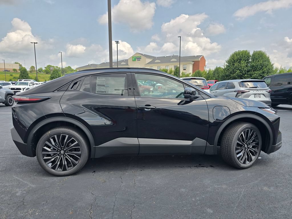 New 2026 Toyota C-HR AWD/4WD image 9