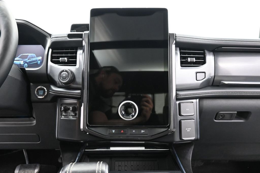 Used 2024 Ford F150 Lightning Platinum AWD/4WD image 16