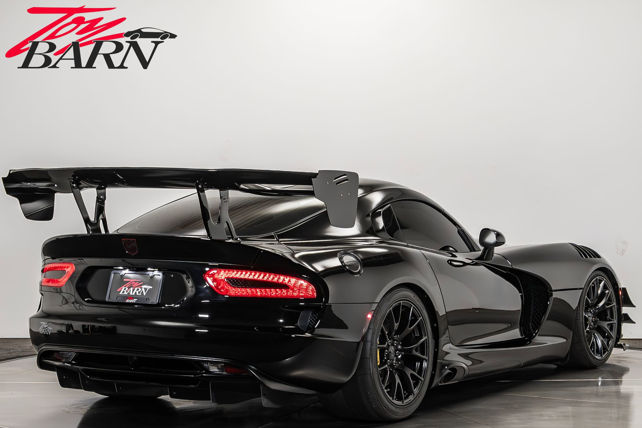 Used 2017 Dodge Viper GTC w/ ACR Package image 5