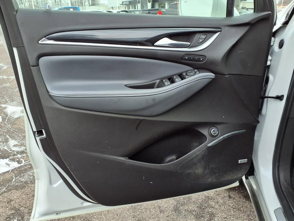 Used 2019 Buick Enclave Premium image 21