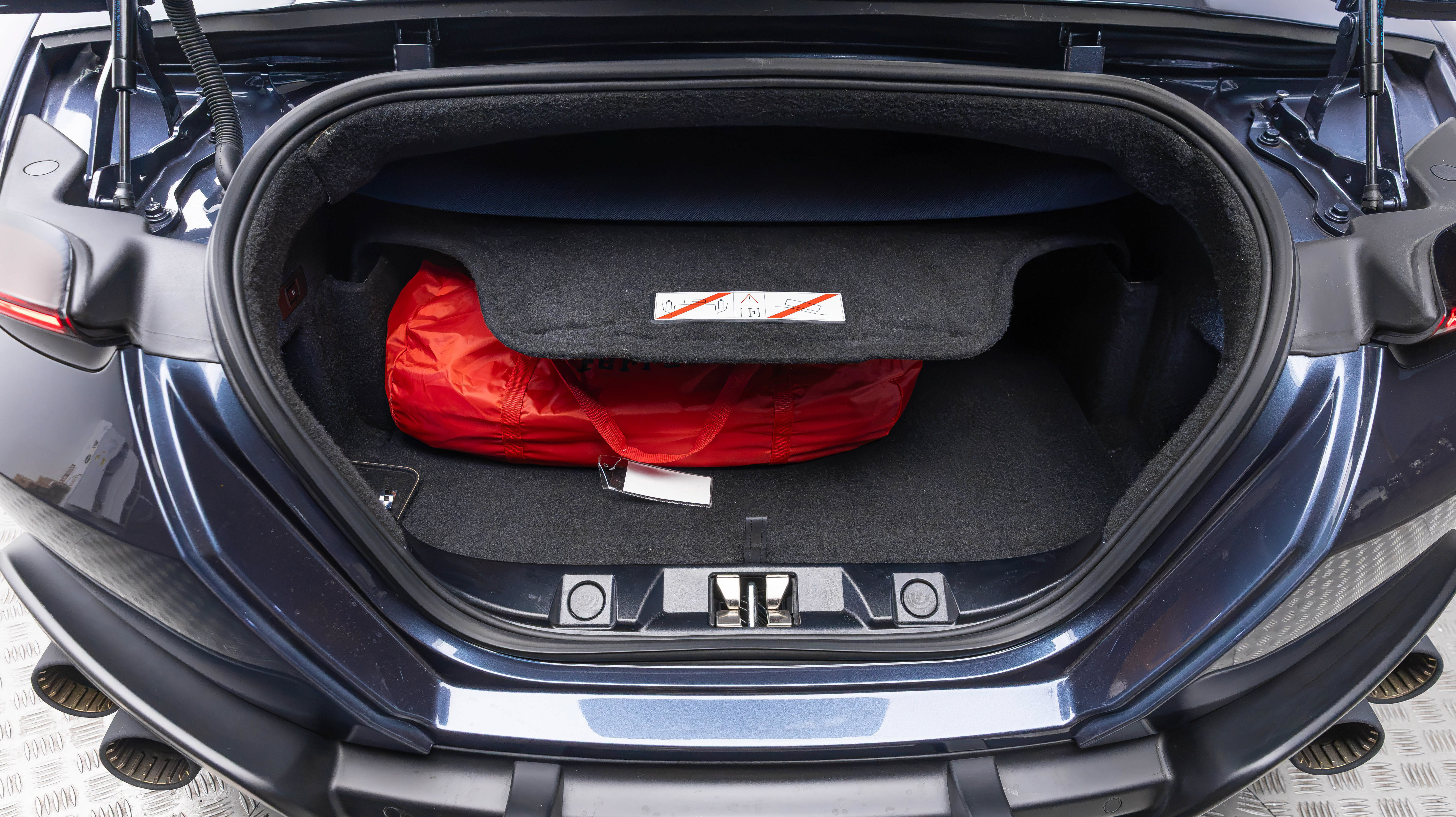 Certified 2024 Ferrari Roma Spider RWD image 44