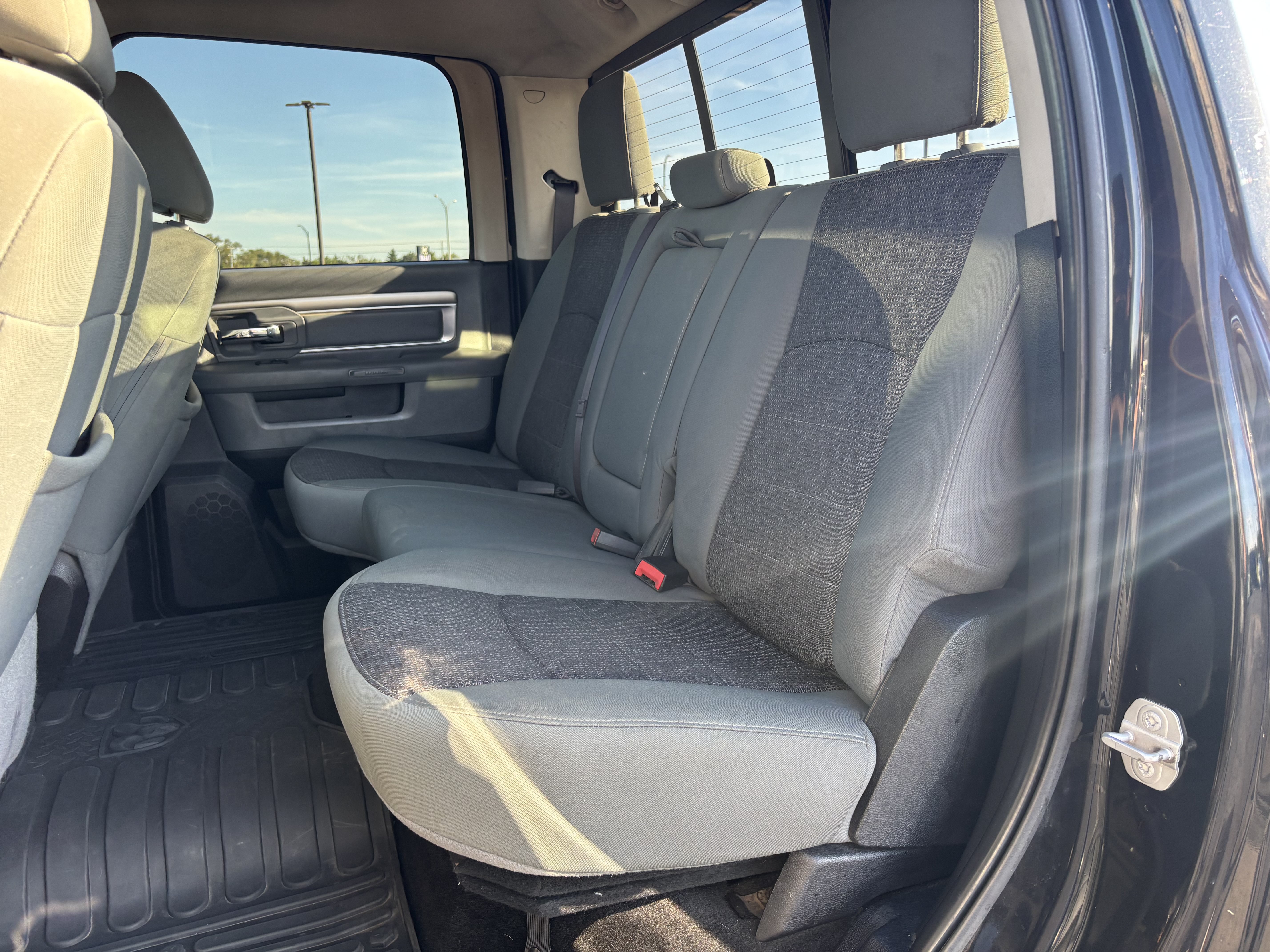 Used 2016 RAM 2500 Big Horn w/ Black Appearance Group AWD/4WD image 26