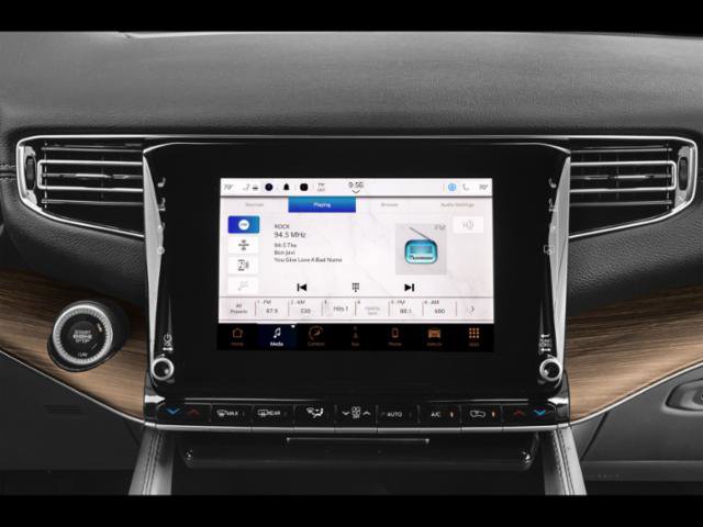 Certified 2024 Jeep Wagoneer L Series II w/ Flexible Seating Group image 7