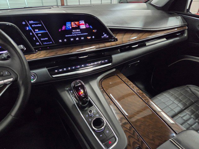 Used 2023 Cadillac Escalade ESV Sport Platinum w/ LPO, ONYX Package image 45