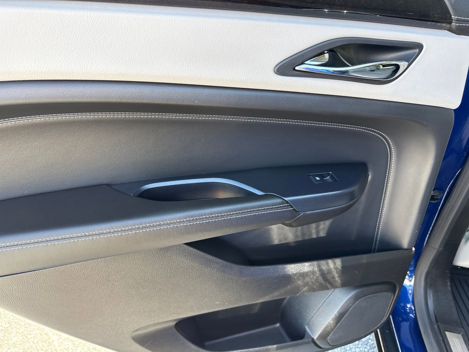 Used 2013 Cadillac SRX Performance FWD image 12