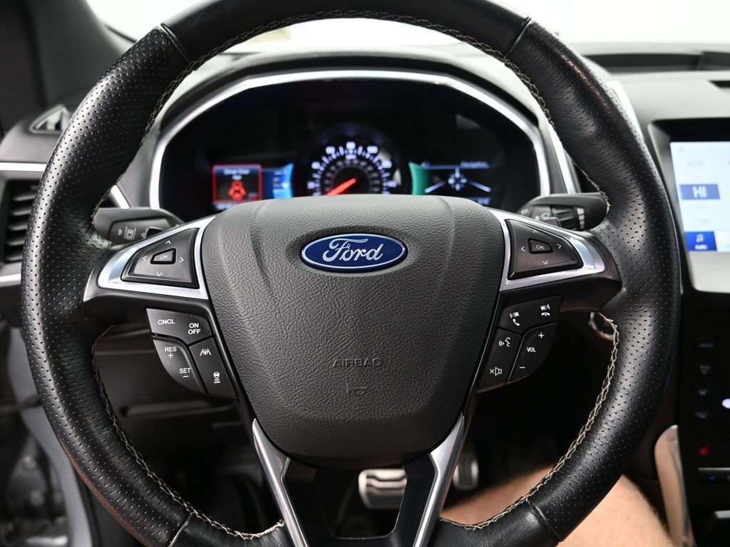 Used 2020 Ford Edge ST image 15