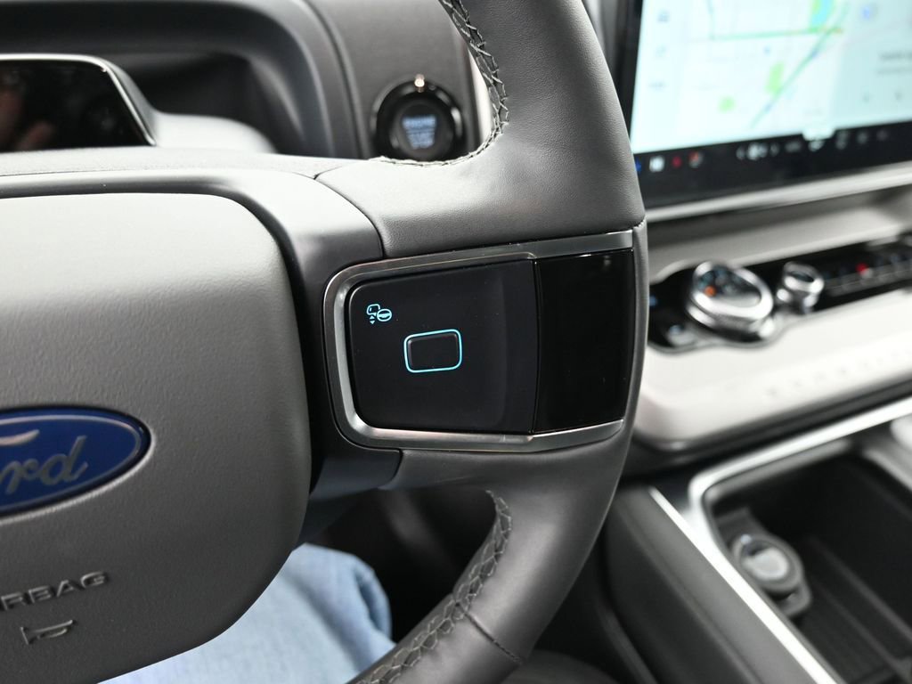 New 2026 Ford Expedition Active image 30