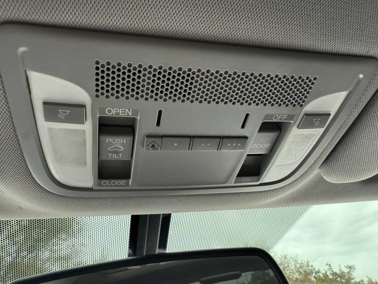 Used 2018 Acura ILX image 32