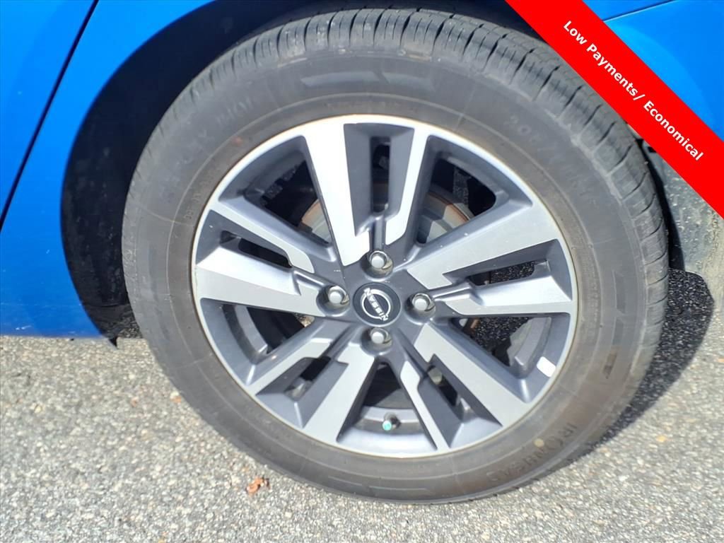 Used 2023 Nissan Versa SV image 11