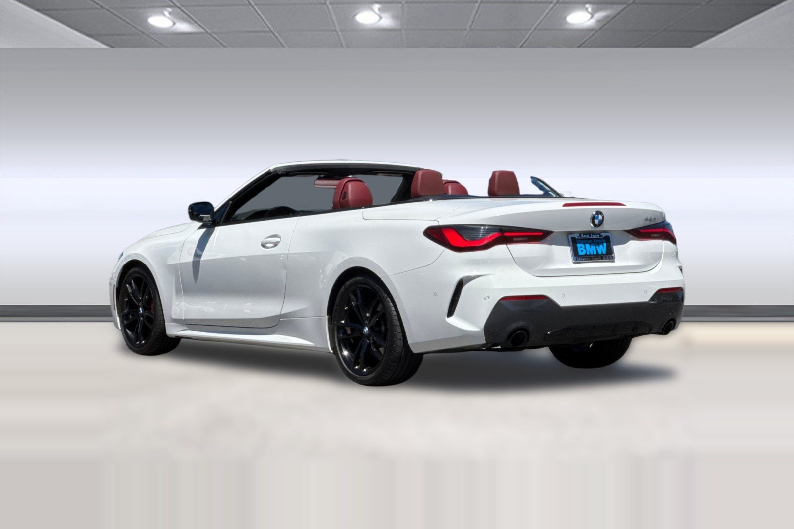 Used 2023 BMW 430i Convertible w/ M Sport Package RWD image 3