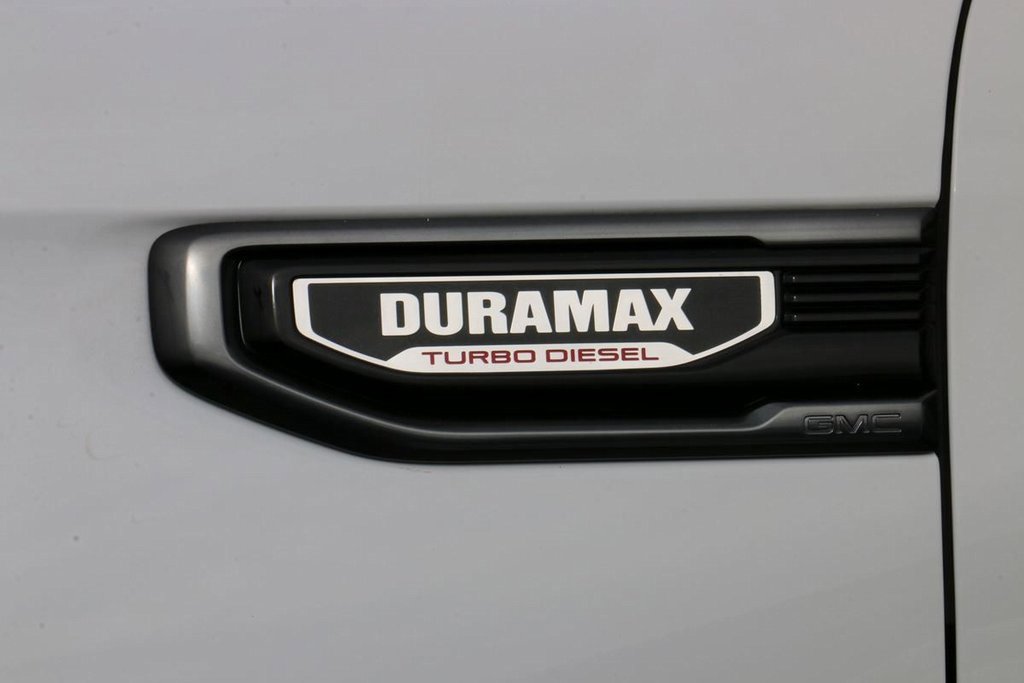 Used 2021 GMC Sierra 1500 AT4 w/ AT4 Premium Package image 12