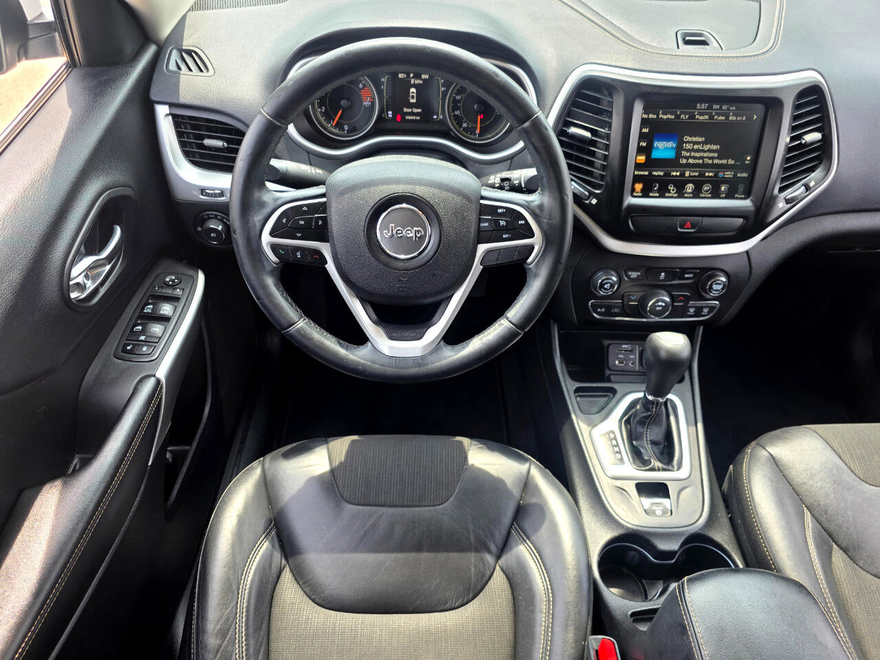 Used 2018 Jeep Cherokee Latitude Plus image 12