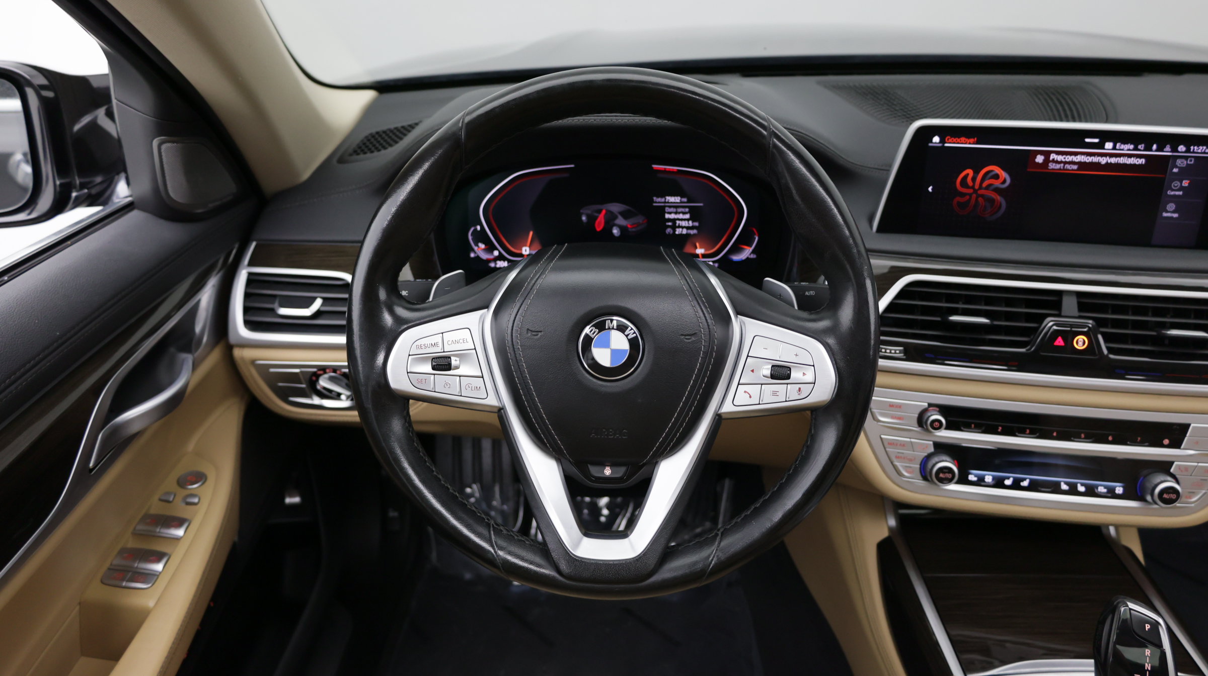 Used 2022 BMW 740i w/ Premium Package RWD image 32