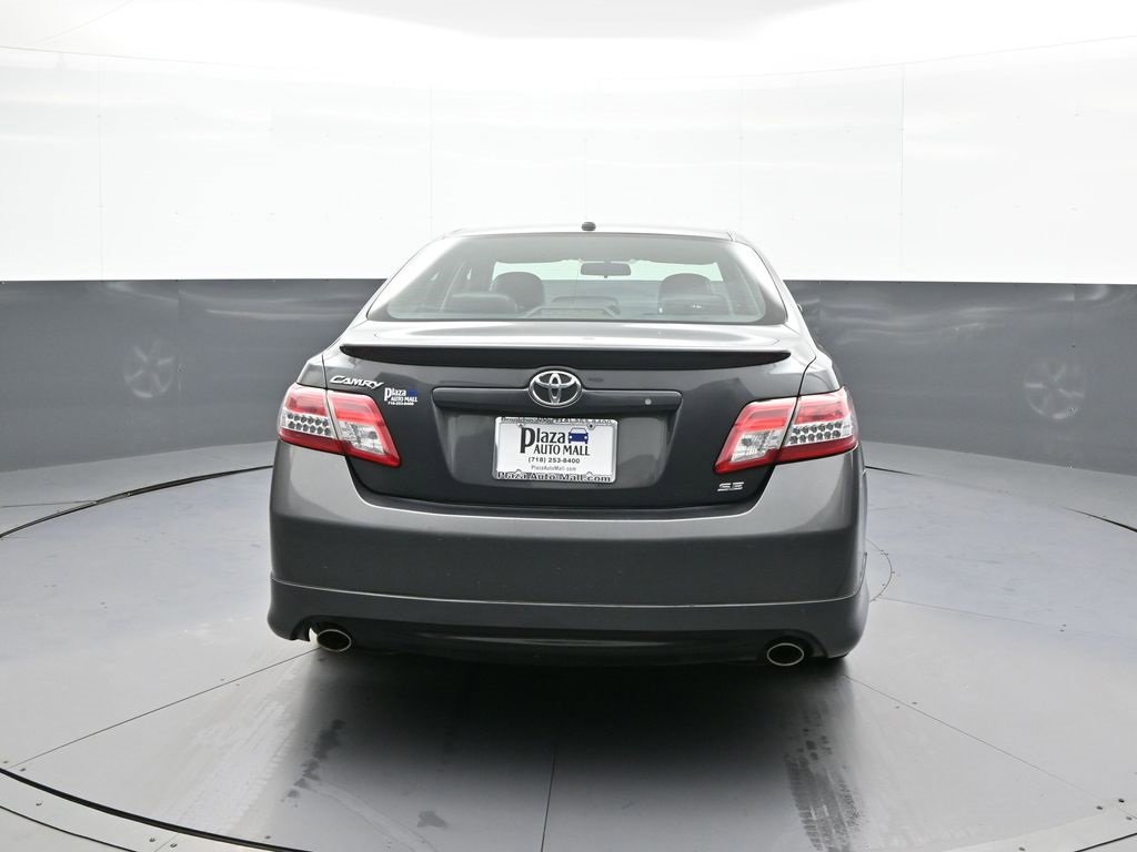 Used 2011 Toyota Camry SE image 7
