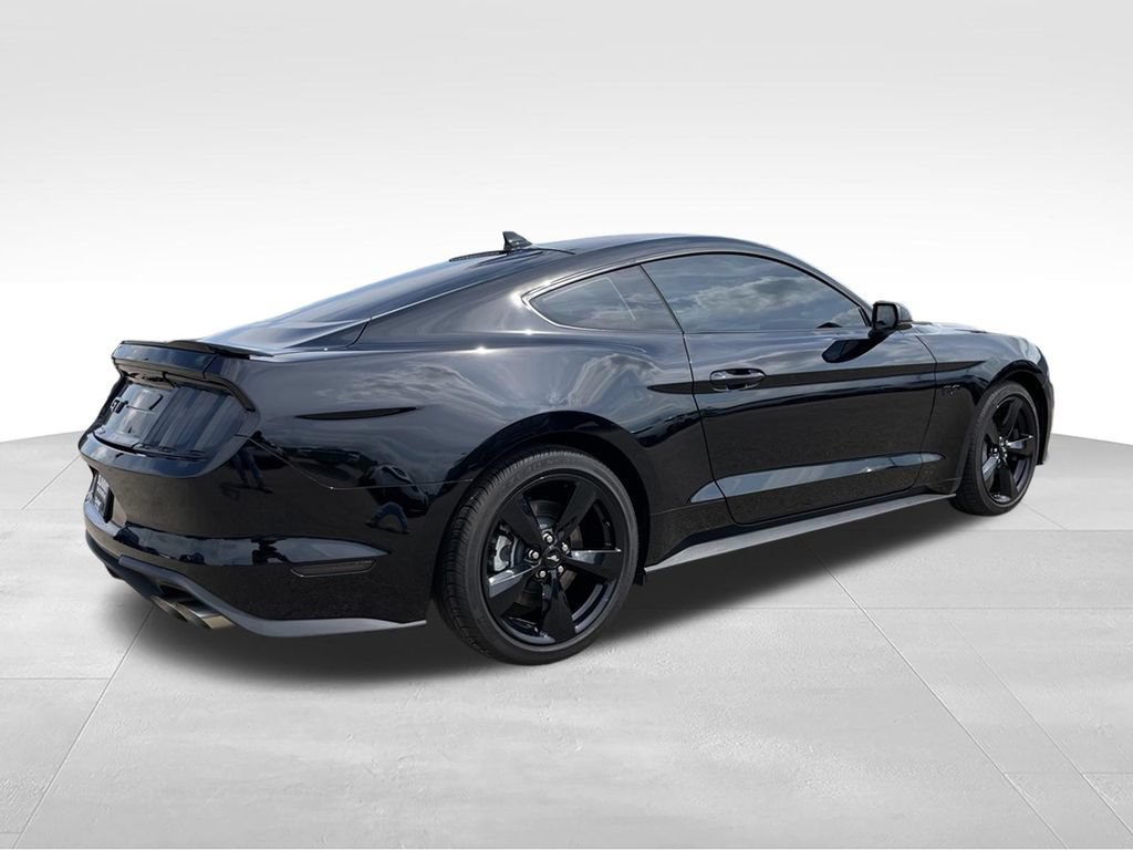 Used 2023 Ford Mustang GT Premium w/ Equipment Group 401A RWD image 4