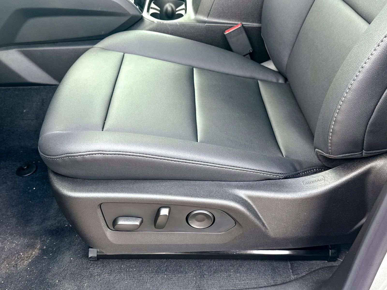 New 2026 Chevrolet Colorado LT w/ LT Convenience Package image 16