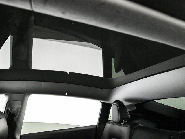 Used 2023 Tesla Model Y Long Range image 21