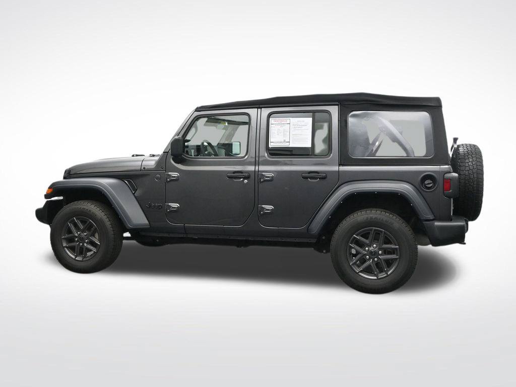 Used 2024 Jeep Wrangler Unlimited Sport AWD/4WD image 10