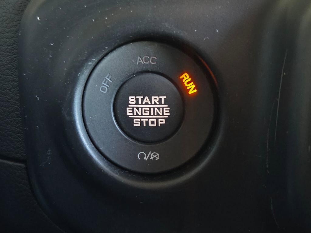 Certified 2022 Jeep Wrangler Unlimited Sahara w/ Cold Weather Group AWD/4WD image 8