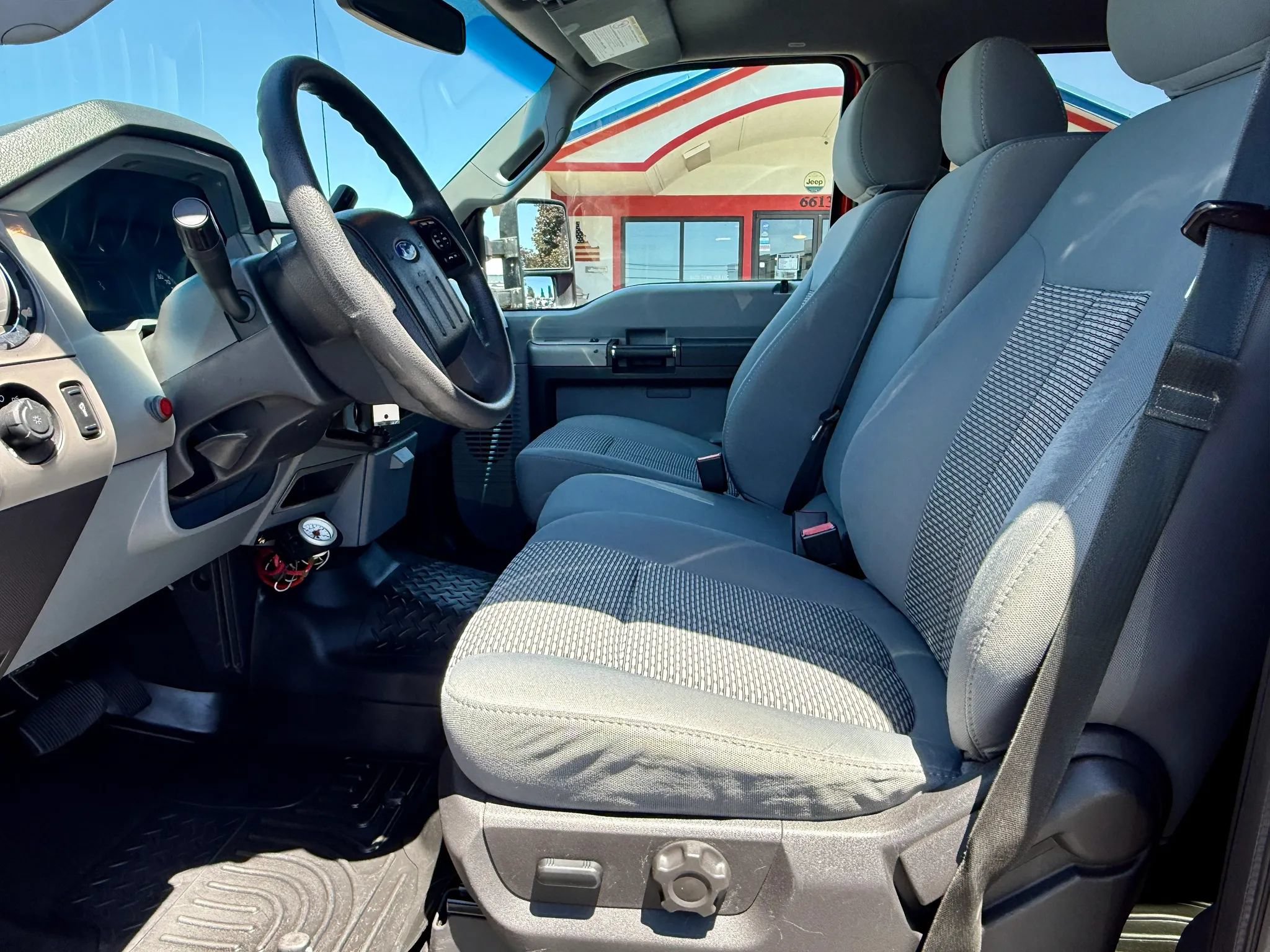 Used 2012 Ford F250 XLT w/ Advanced Security Group AWD/4WD image 10