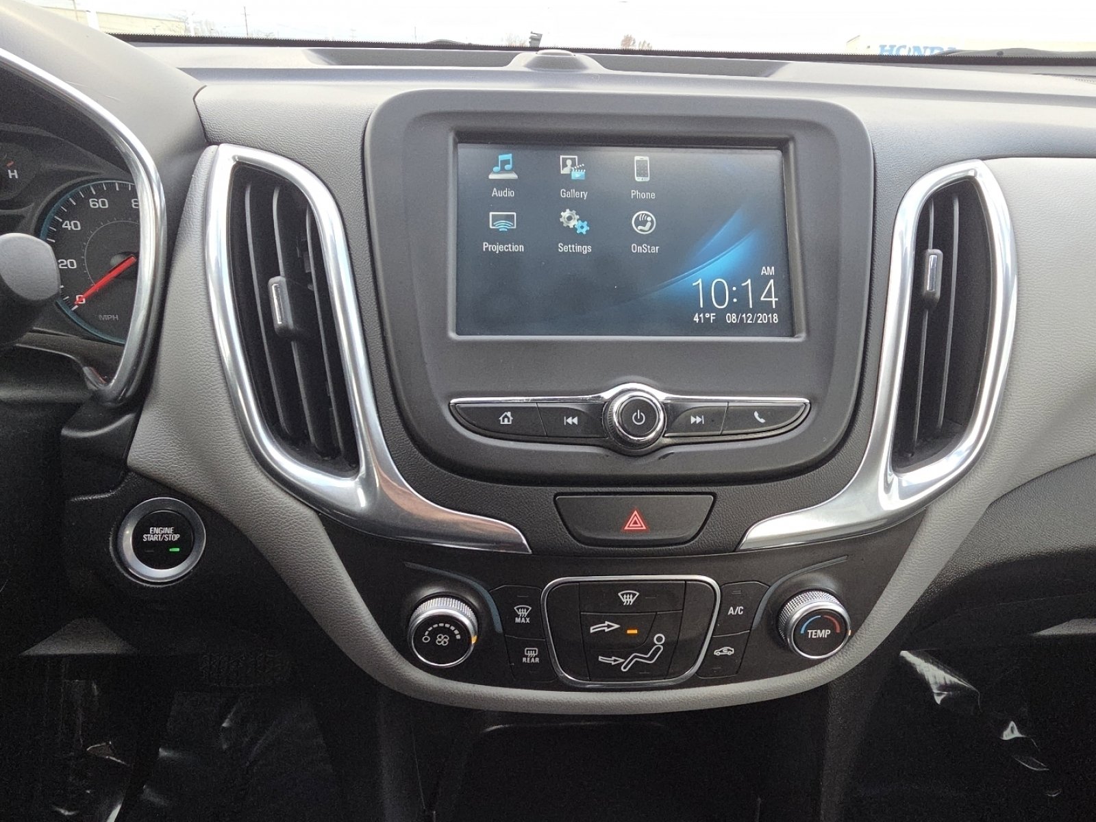 Used 2018 Chevrolet Equinox LS image 25