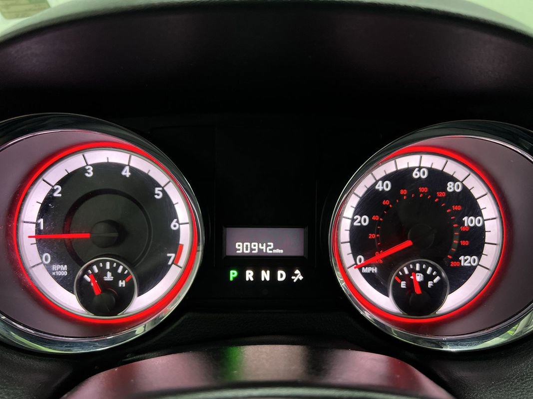 Used 2019 Dodge Grand Caravan SE FWD image 18