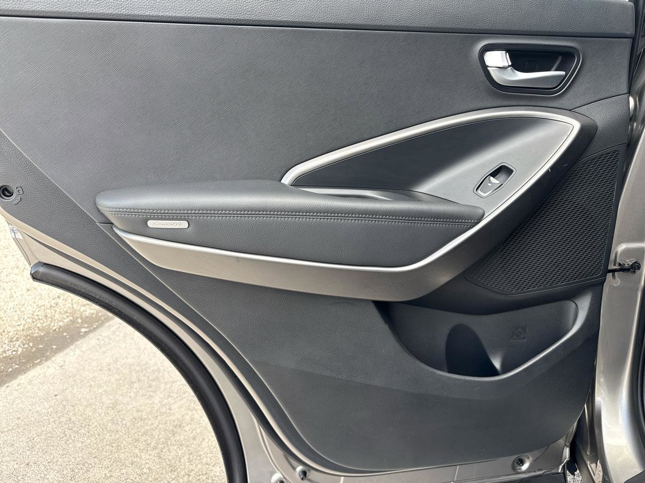 Used 2017 Hyundai Santa Fe Sport 2.0T image 29