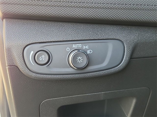 Certified 2024 Chevrolet TrailBlazer LT w/ Driver Confidence Package image 17