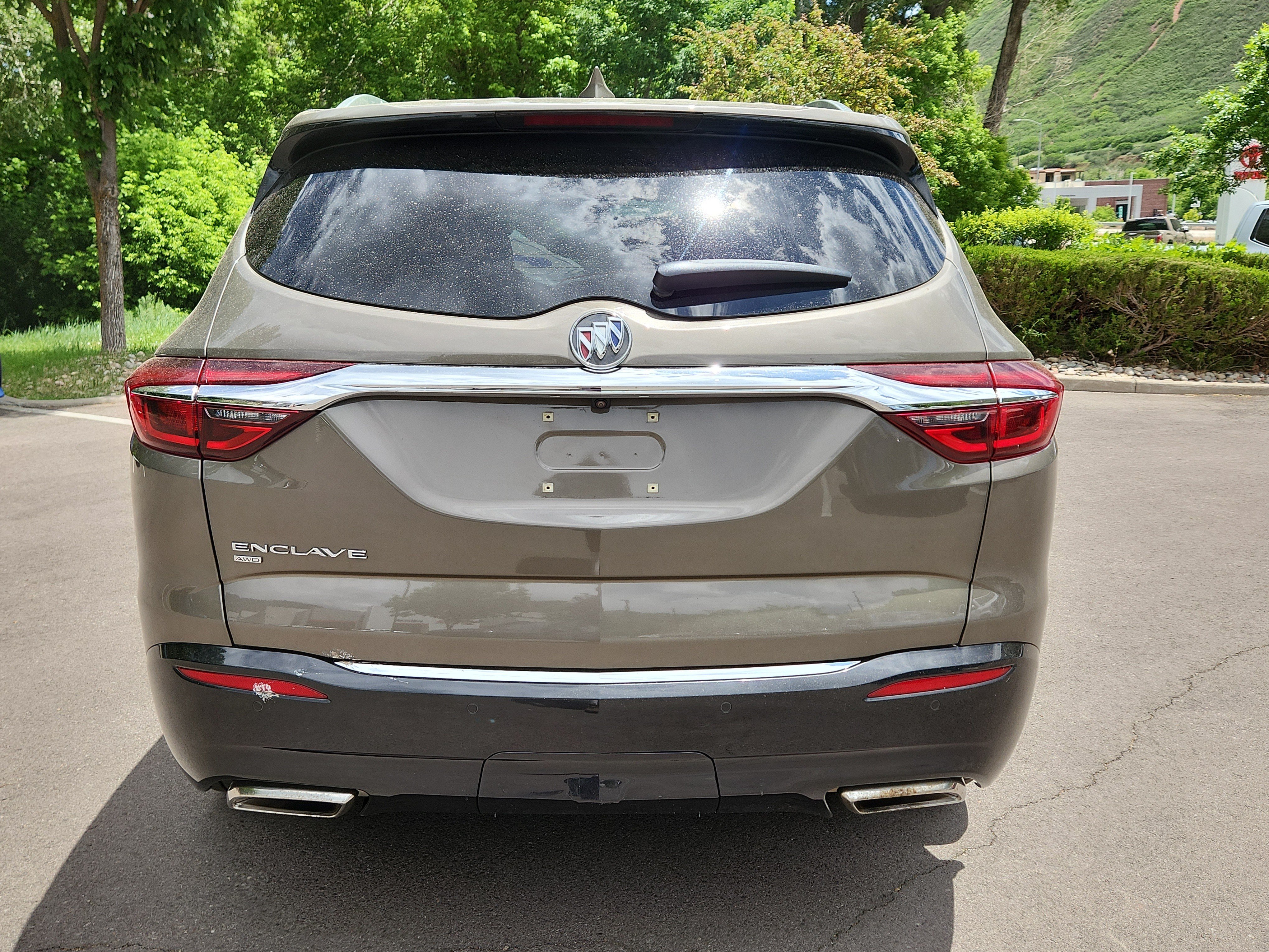 Used 2020 Buick Enclave Essence w/ LPO, Floor Liner Package AWD/4WD image 11