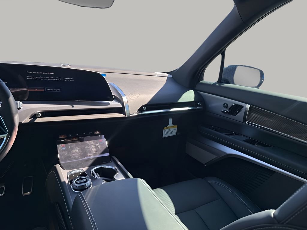 New 2026 Cadillac Vistiq Sport w/ LPO, Floor Liner Package image 24