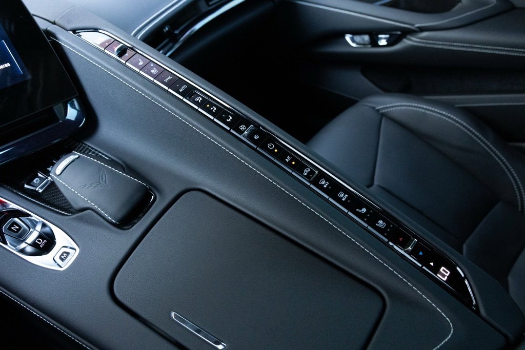 Used 2025 Chevrolet Corvette Z06 w/ Stealth Interior Trim Package image 37
