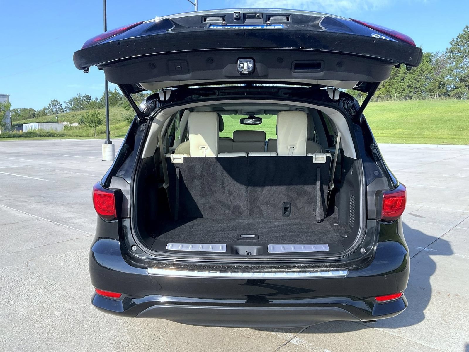 Used 2019 INFINITI QX60 Luxe AWD/4WD image 9