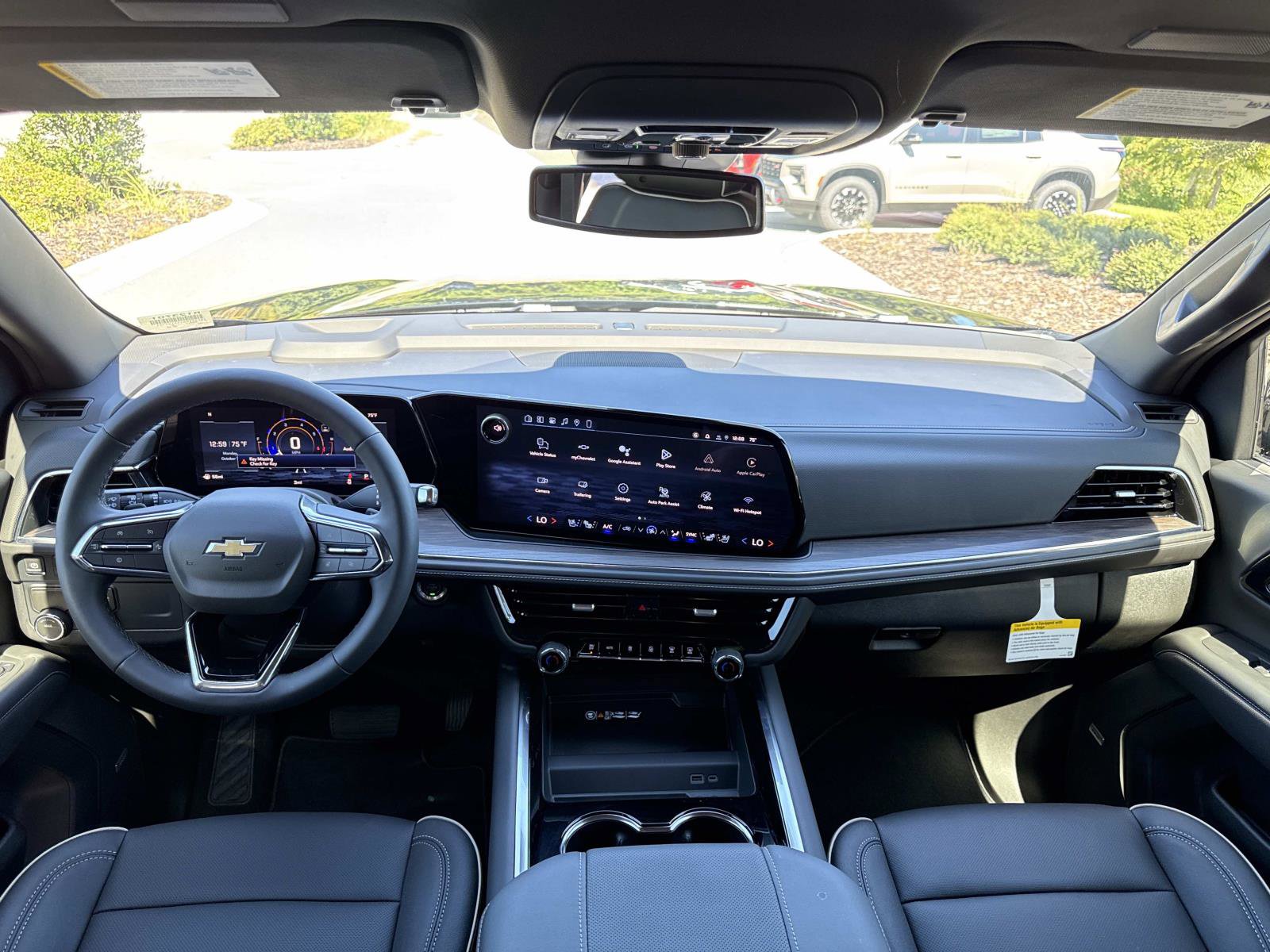 New 2026 Chevrolet Suburban Premier image 12