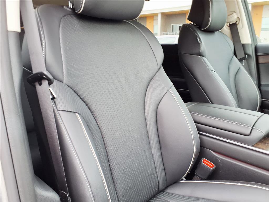 Certified 2026 Genesis GV80 2.5T Advanced image 12